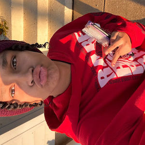 Meet your Posher, Miracle